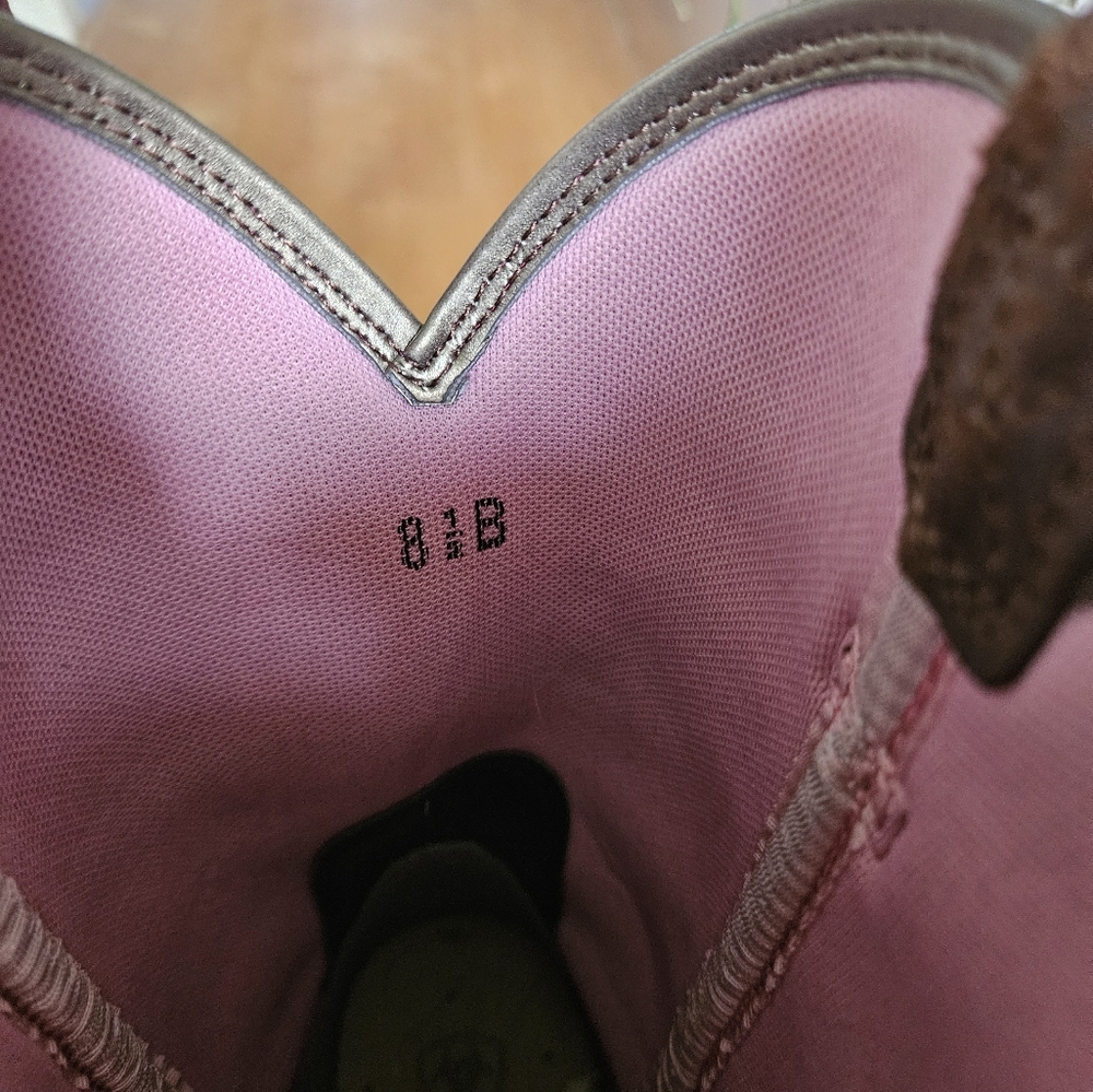Arait womwns boots